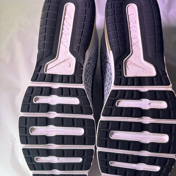 Nike Light Gray Running Shoes